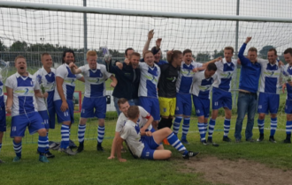 Winst en Promotie naar 4e klasse in spektakelstuk