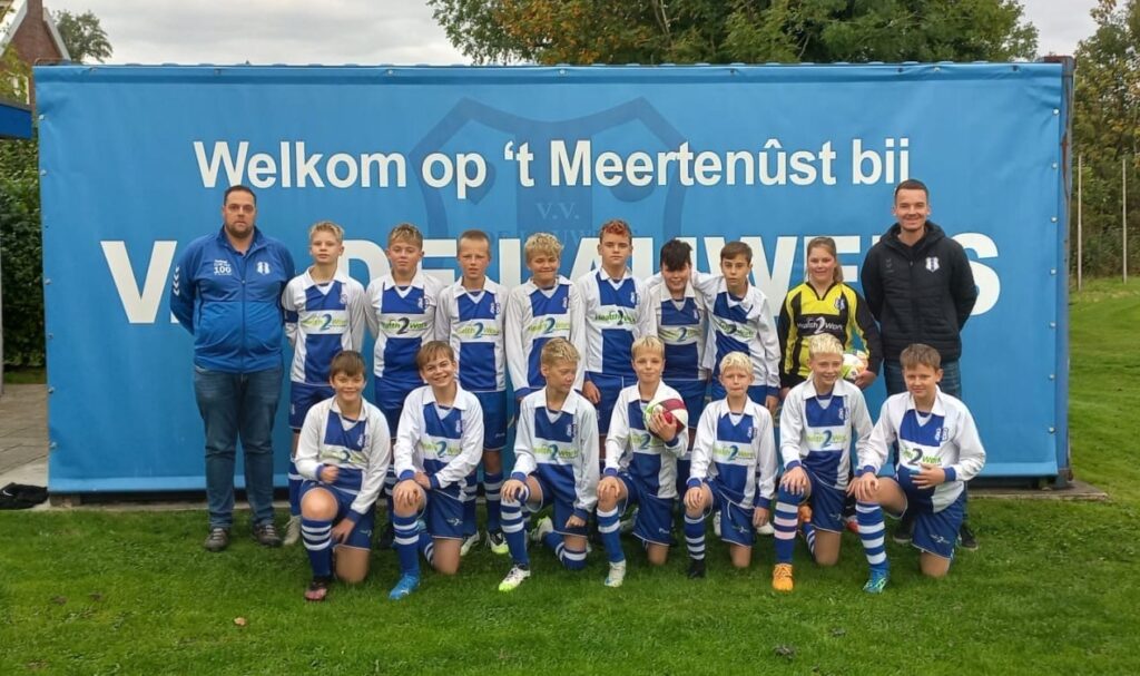 251128 Teamfoto Jo14